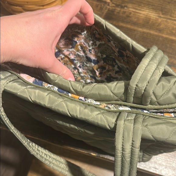 Quilted Olive Green Tote Bag and wallet - Picture 10 of 10